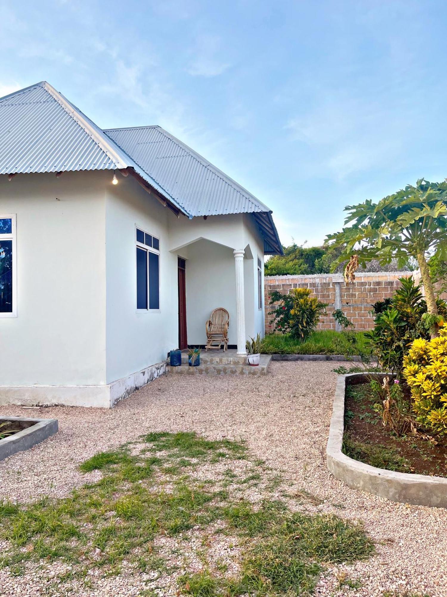 Cozy 2bedroom Near The